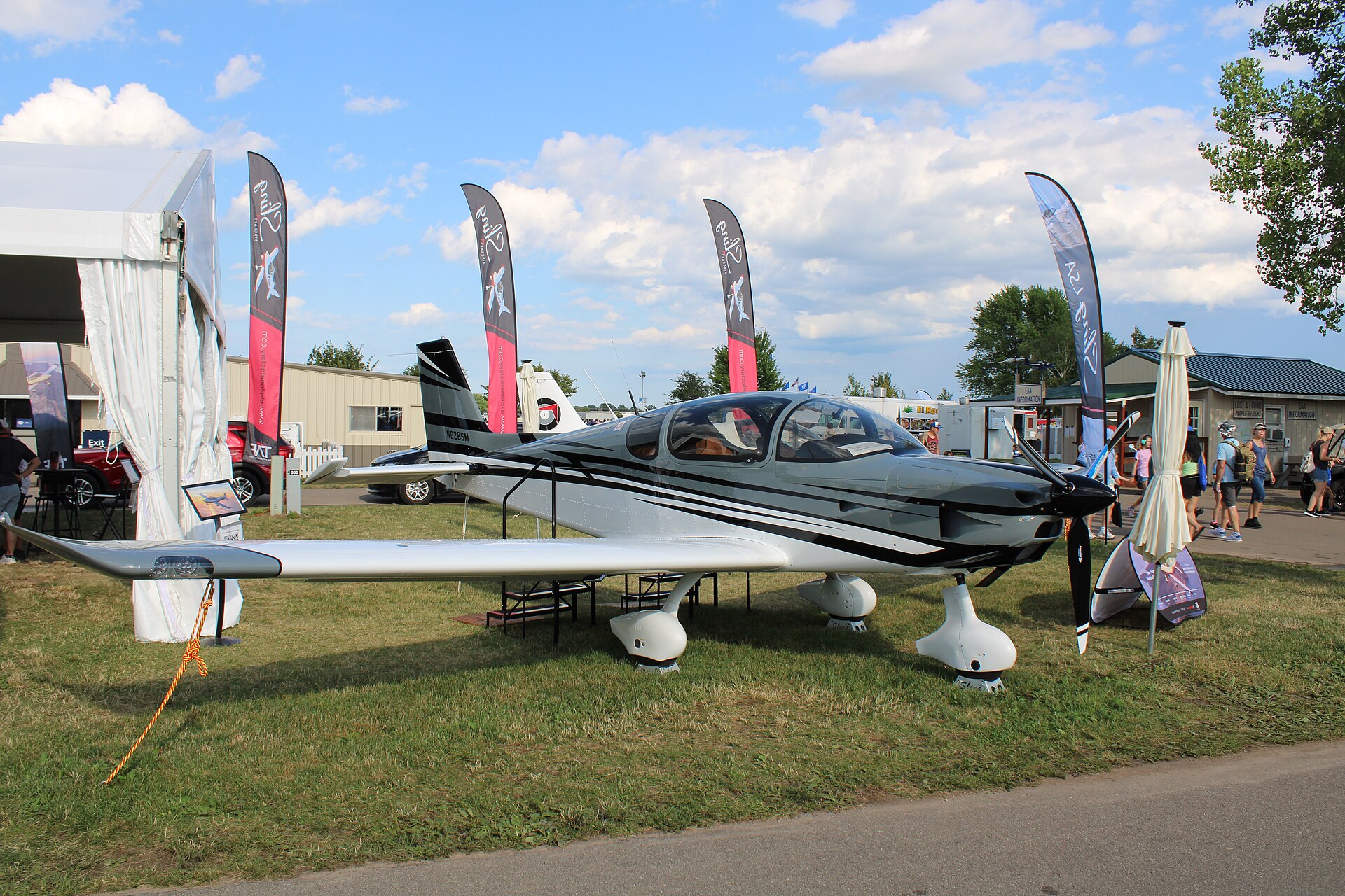 Sling TSi aircraft